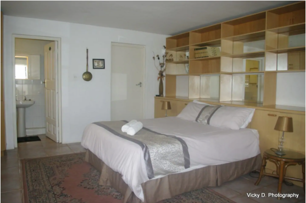 bed with ensuite bed with ensuite