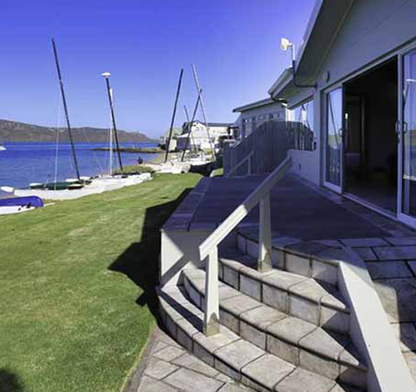 Sandbaai Villa