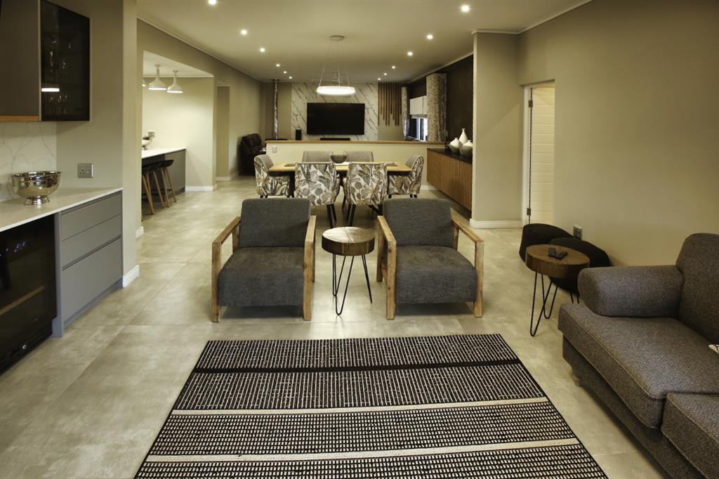 20240528_035910_H6SS_Braai_Room_2