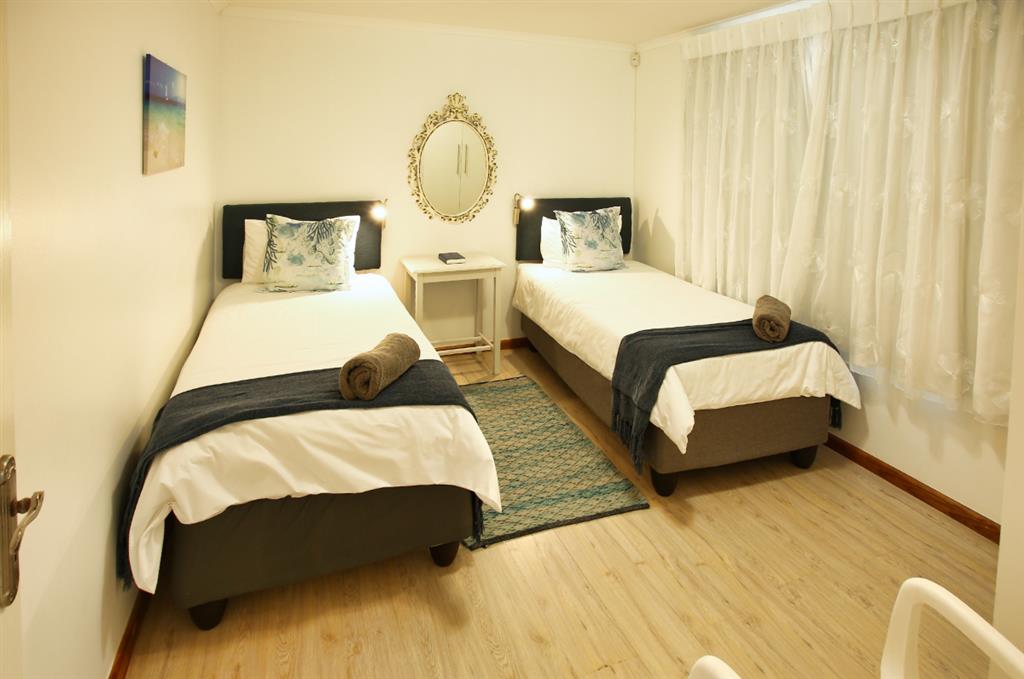 20250424_023807_N6SS_3rd_Bedroom_2