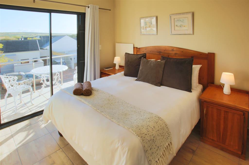 20250925_012943_5_E4SA_Bedroom_1_en-suite_1 20250925_012943_5_E4SA_Bedroom_1_en-suite_1