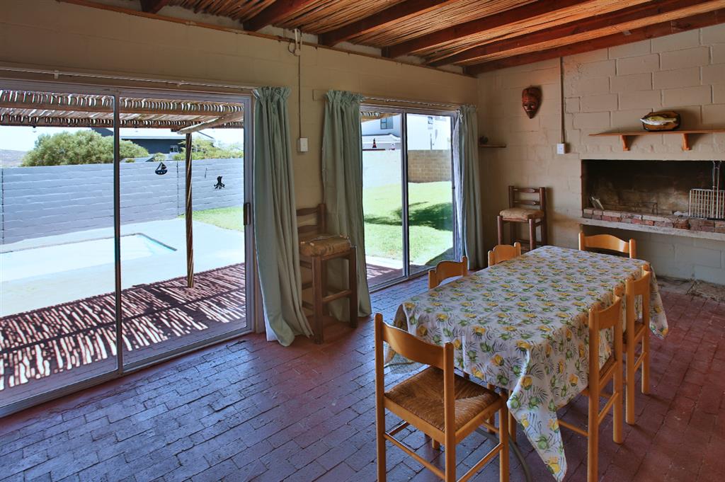 20251204_120100_4_O6KB_Braai_Room_1