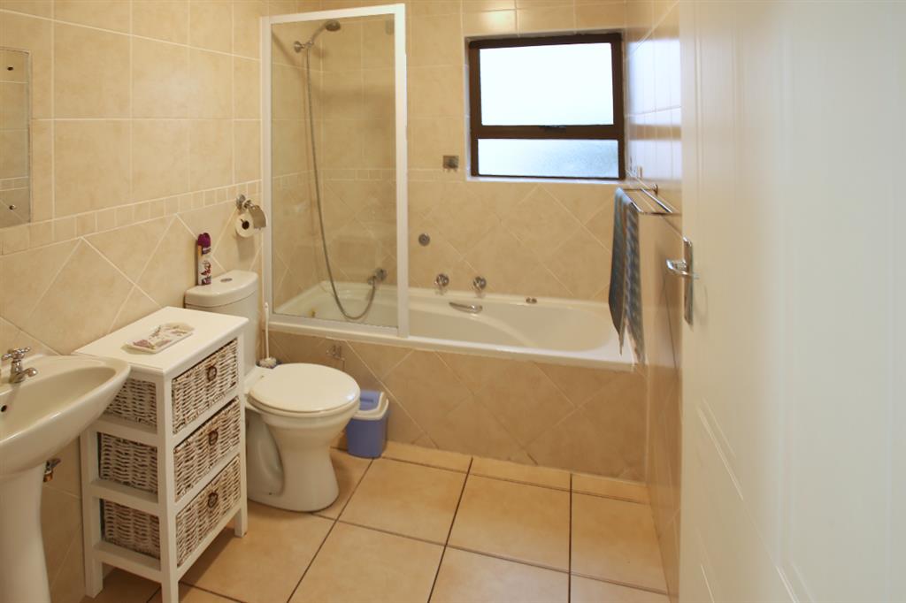 20260402_093405_8_M6SK_Bathroom_1