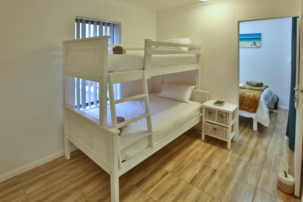 20260402_093422_10_M6SK_Bedroom_2_1